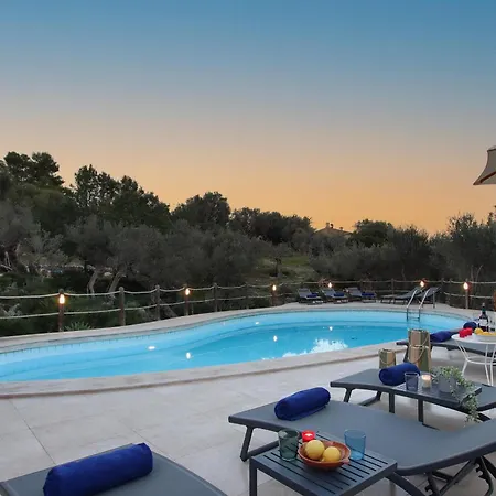 Alordes Villa *